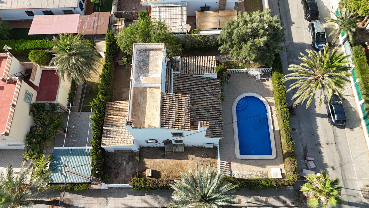 ShowFeedImage House – Detached Villa in Orihuela