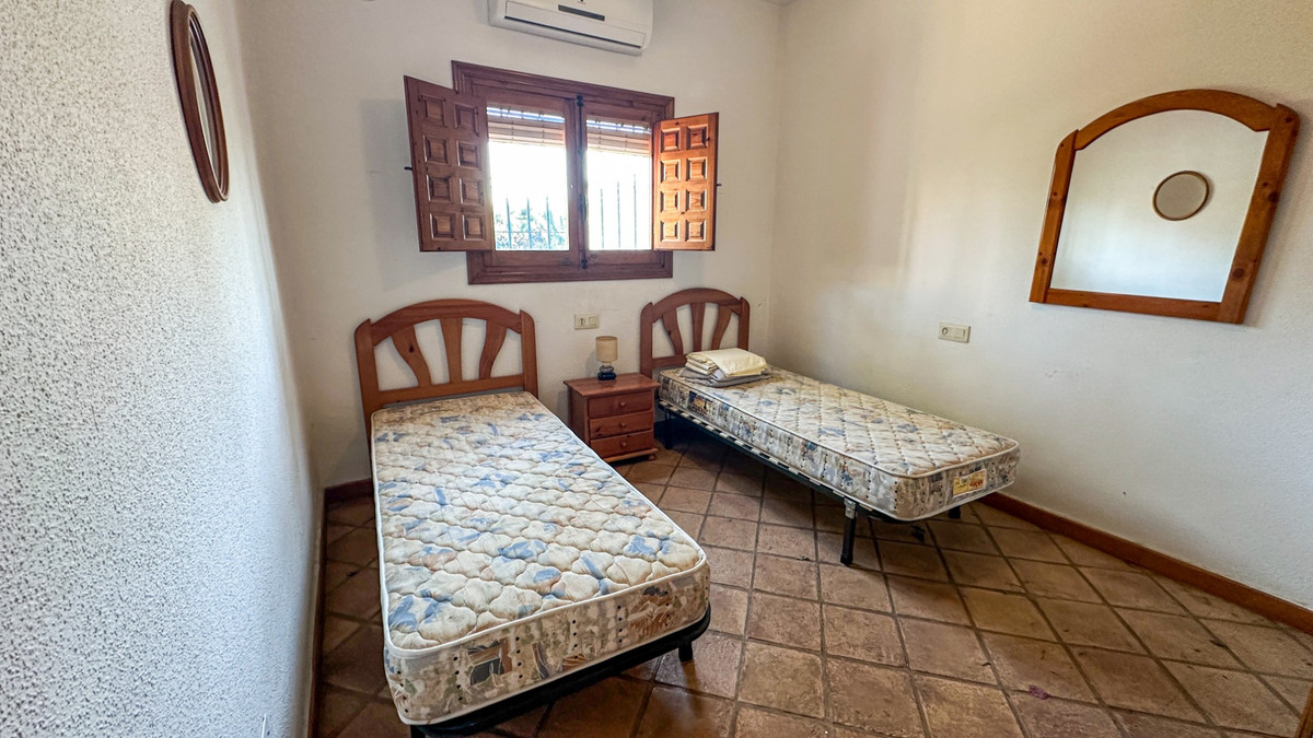 ShowFeedImage House – Detached Villa in Orihuela