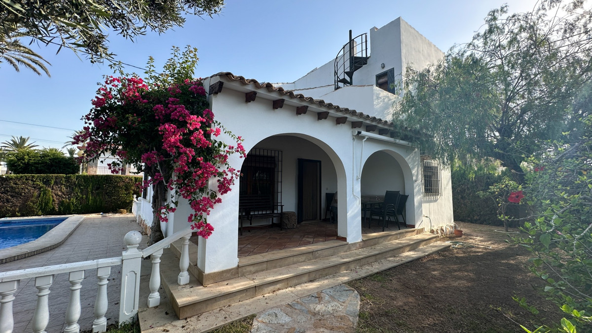 ShowFeedImage House – Detached Villa in Orihuela