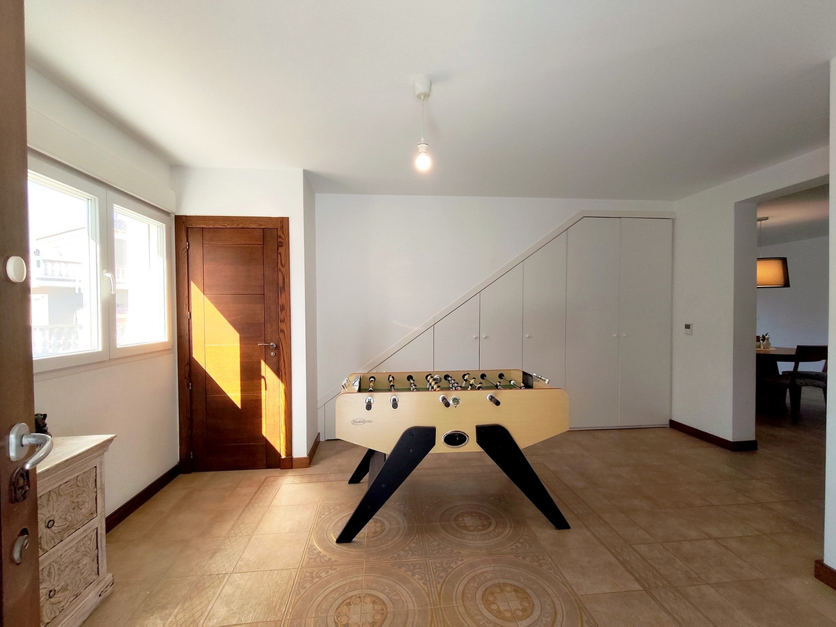 House – Detached Villa in Rojales