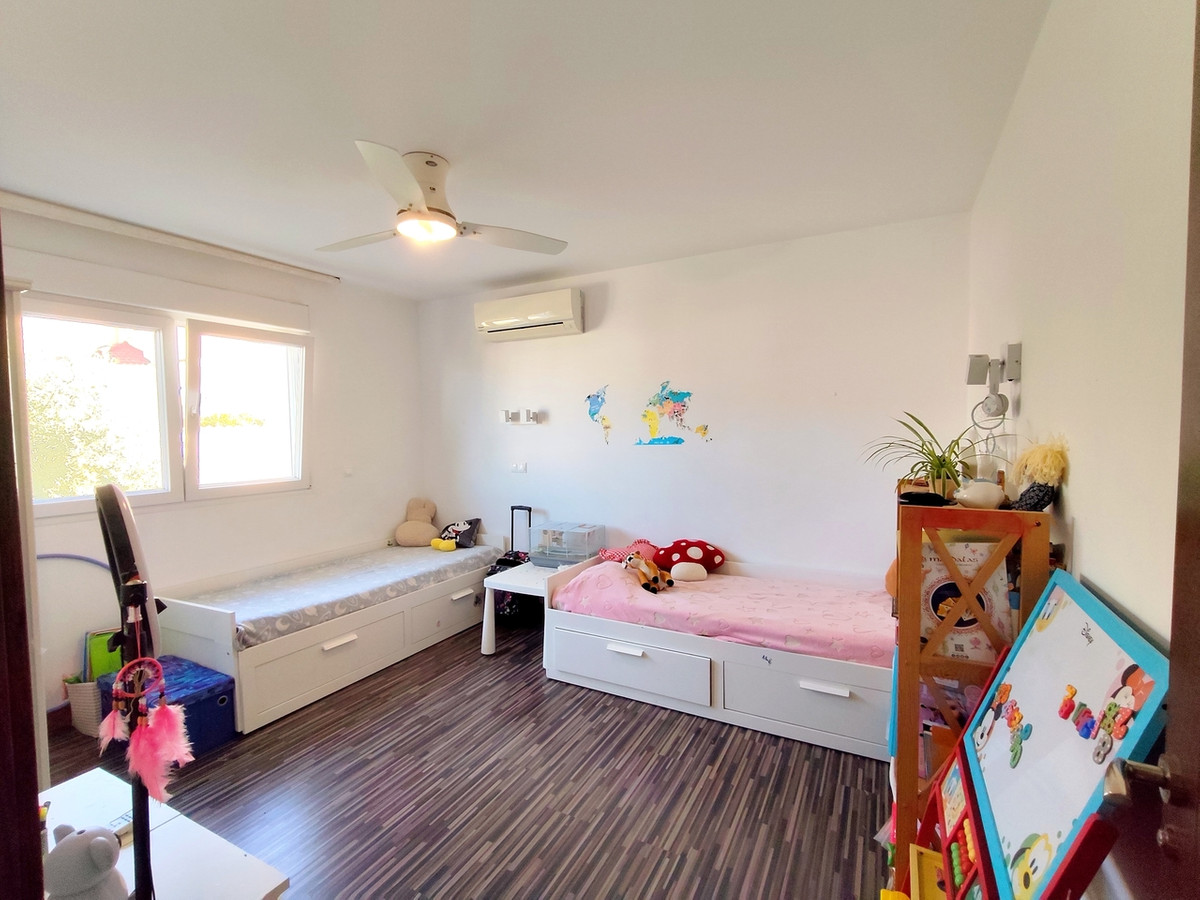 House – Detached Villa in Rojales