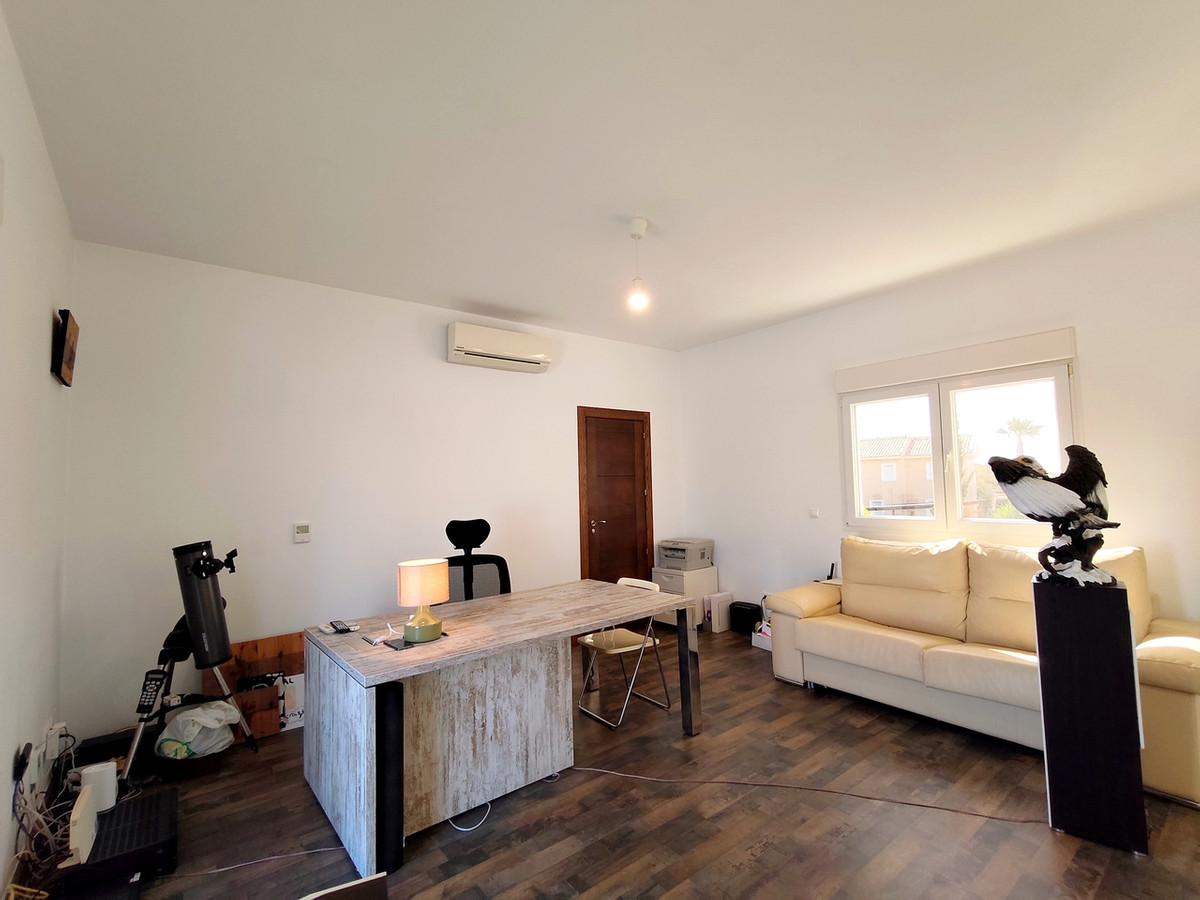 House – Detached Villa in Rojales