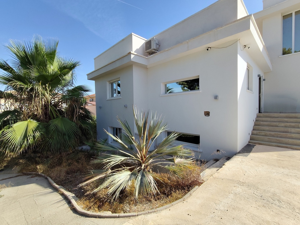 House – Detached Villa in Rojales