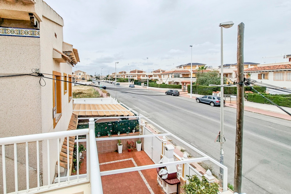 ShowFeedImage House – Bungalow in Orihuela