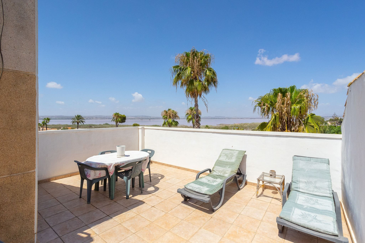ShowFeedImage House – Detached Villa in Torrevieja