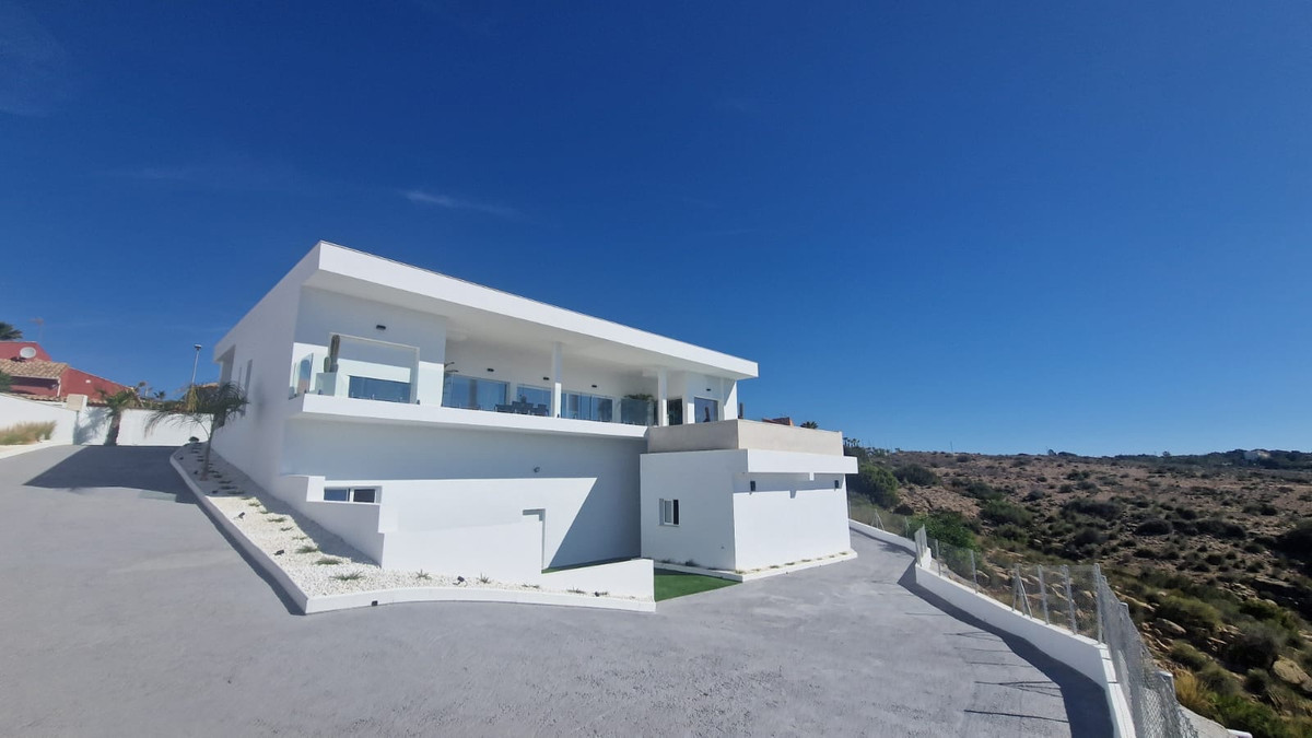 ShowFeedImage House – Detached Villa in San Fulgencio