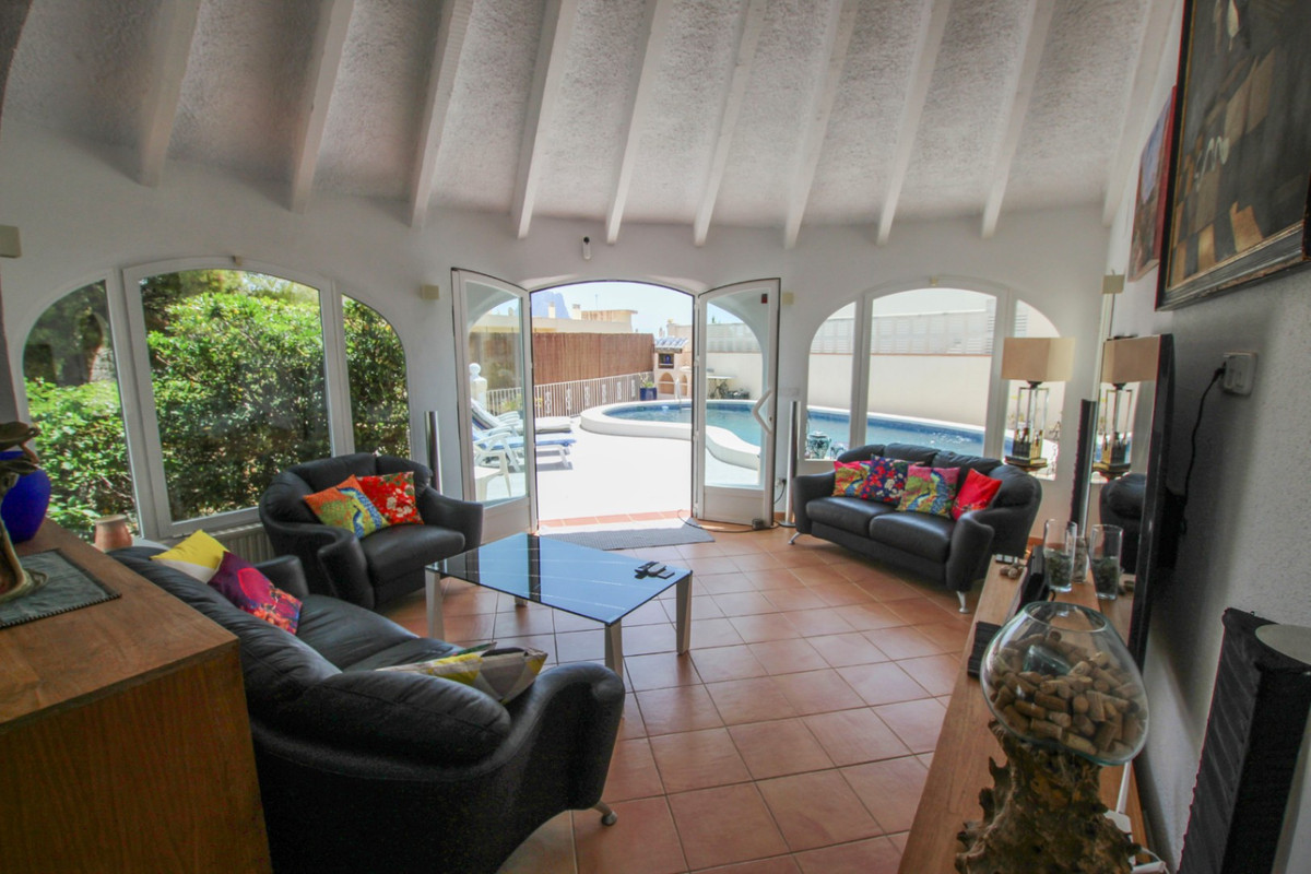 ShowFeedImage House – Detached Villa in Calpe