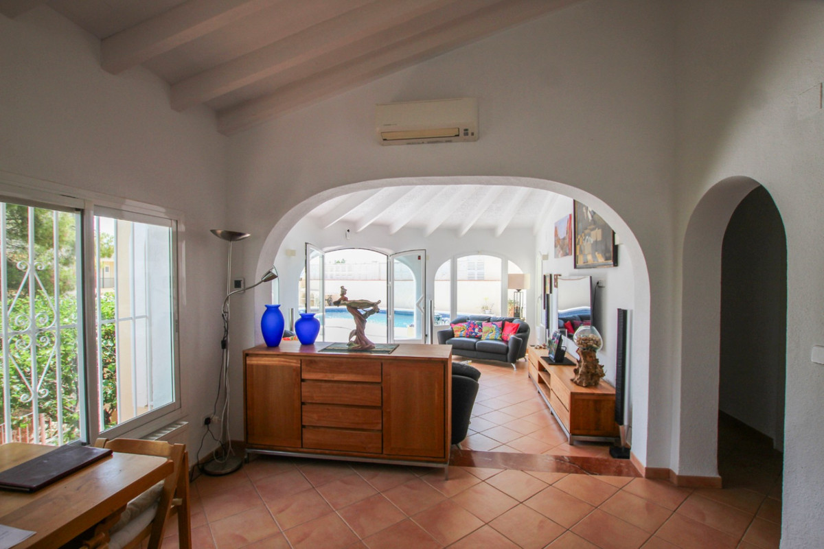 ShowFeedImage House – Detached Villa in Calpe