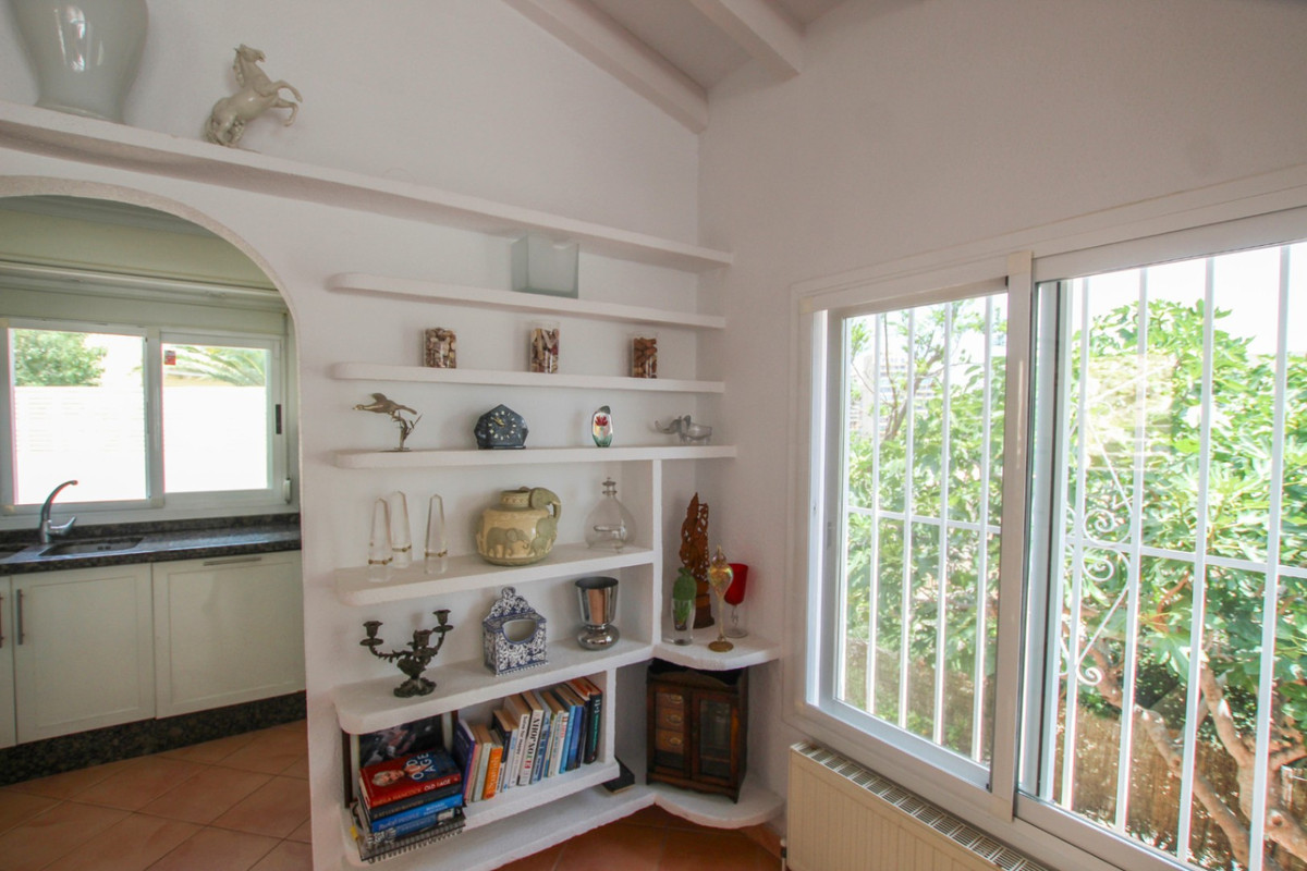 ShowFeedImage House – Detached Villa in Calpe