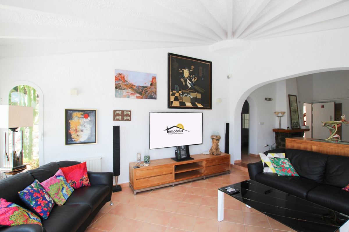 ShowFeedImage House – Detached Villa in Calpe