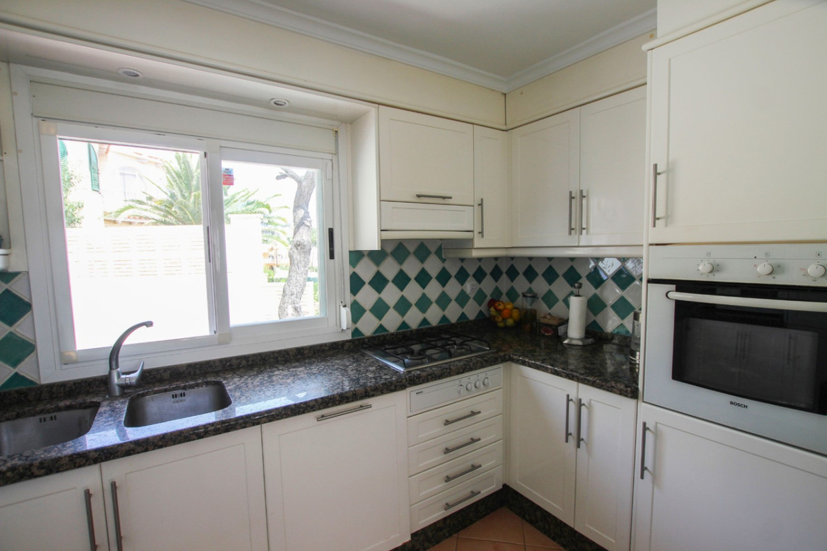 ShowFeedImage House – Detached Villa in Calpe
