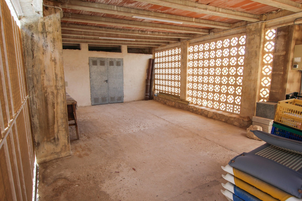 ShowFeedImage House – Detached Villa in Calpe