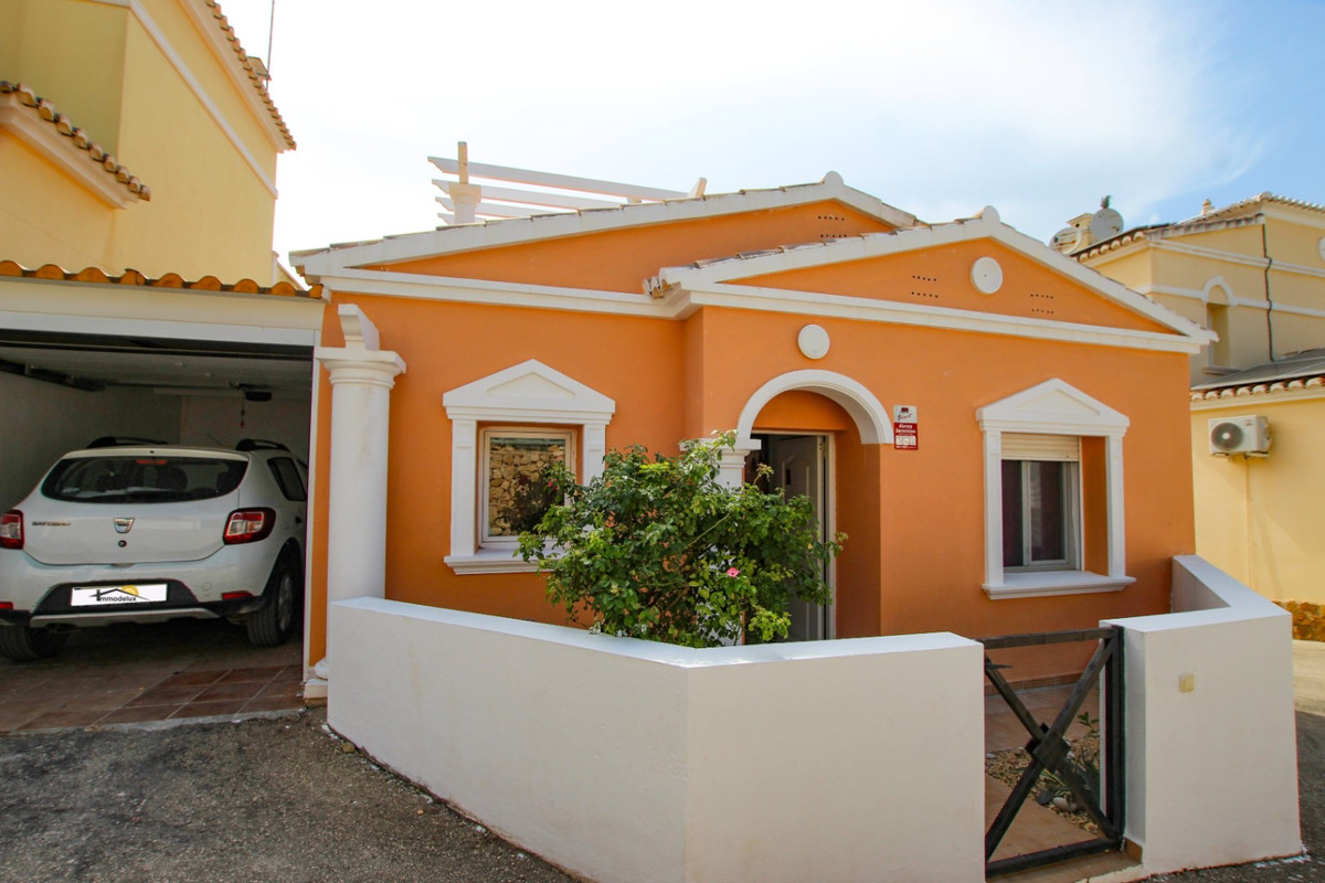 ShowFeedImage House – Bungalow in Calpe