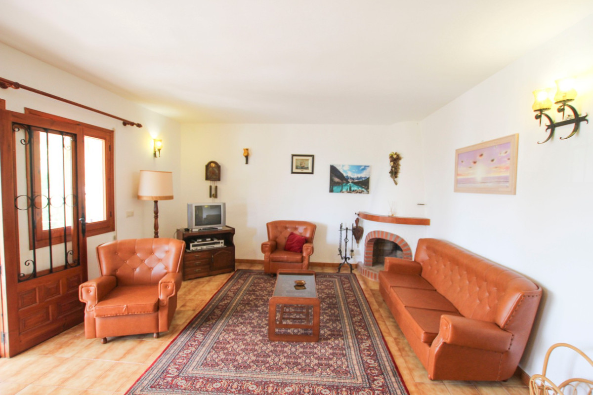 House – Detached Villa in Calpe