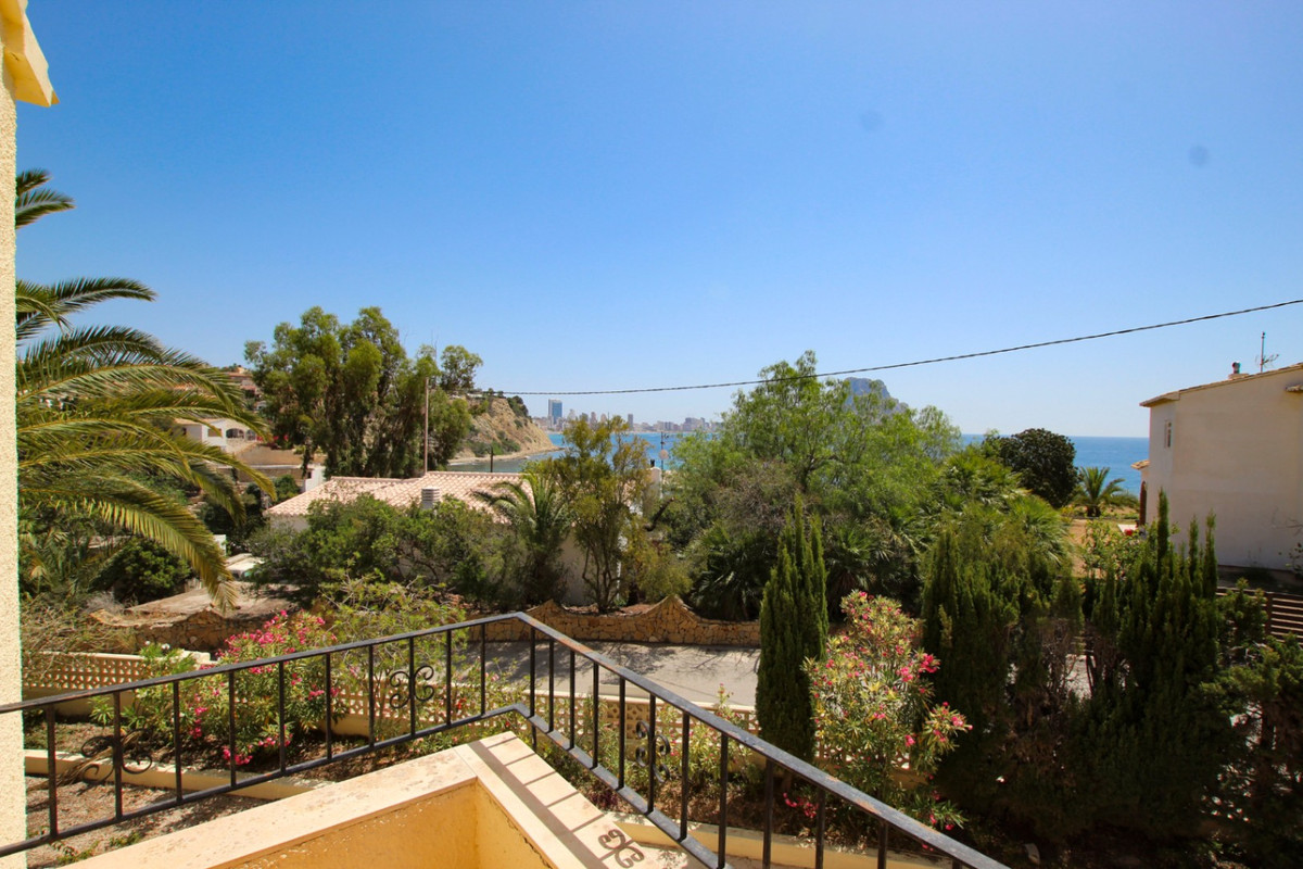 House – Detached Villa in Calpe