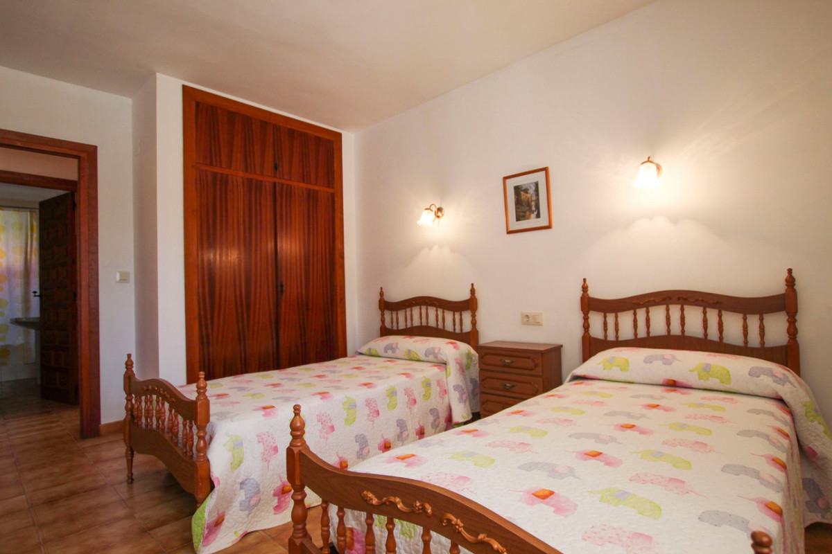 House – Detached Villa in Calpe