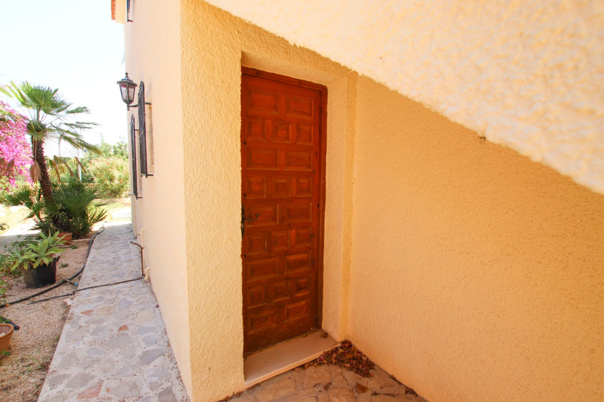 House – Detached Villa in Calpe