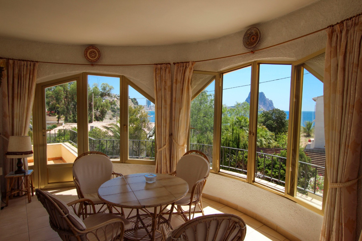 House – Detached Villa in Calpe