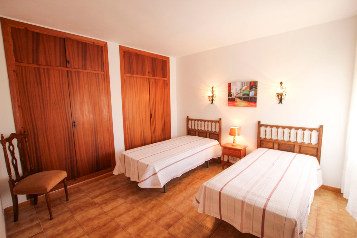 House – Detached Villa in Calpe