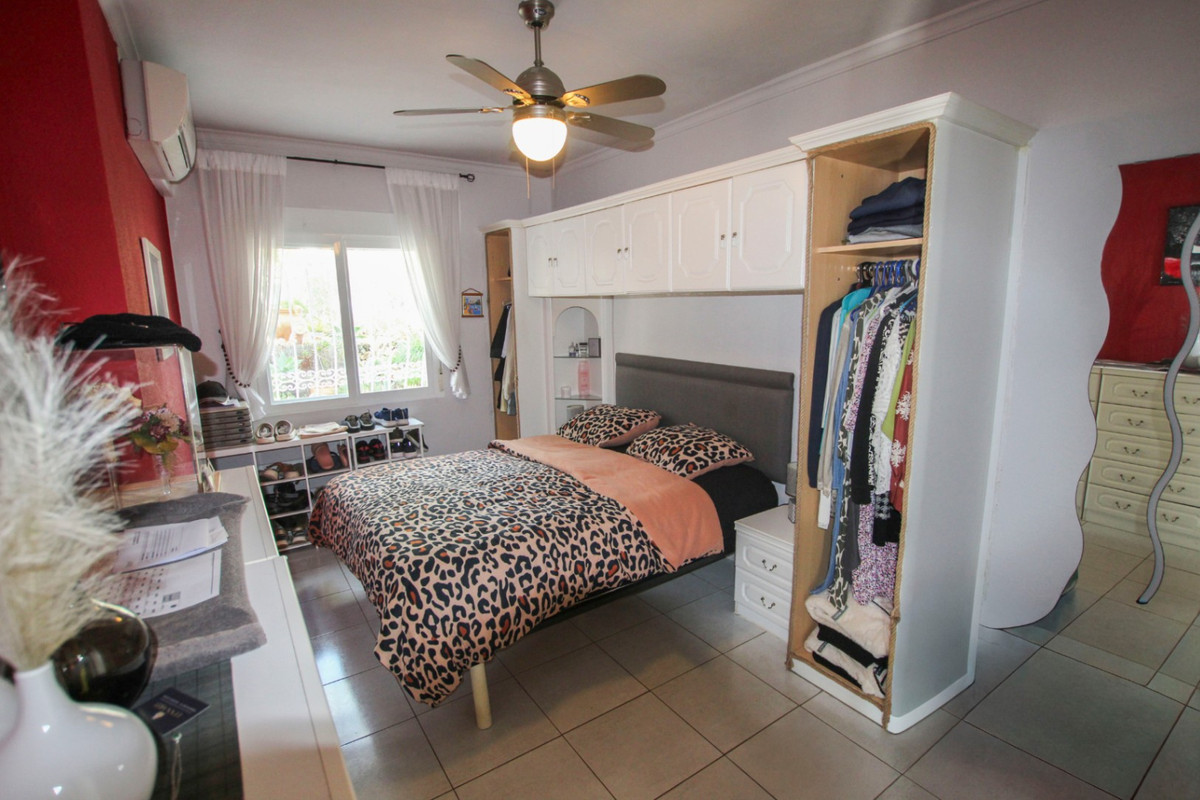 House – Detached Villa in Calpe