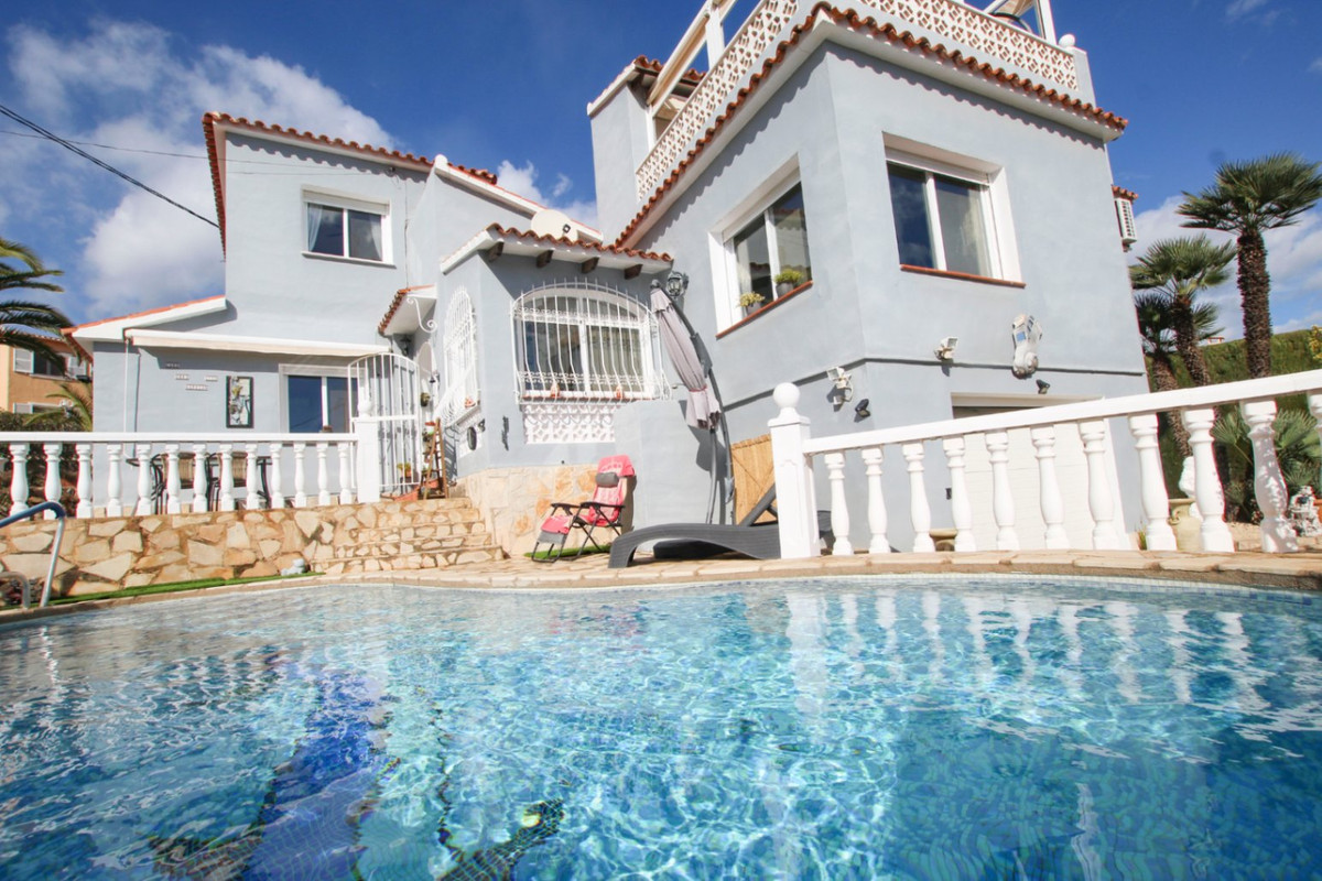 House – Detached Villa in Calpe