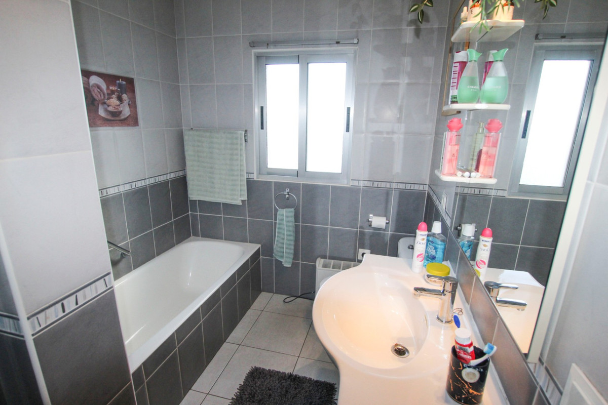 House – Detached Villa in Calpe