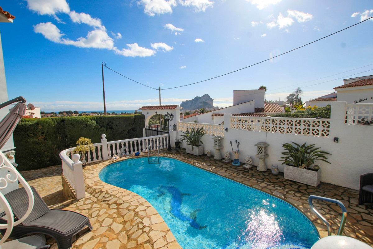 House – Detached Villa in Calpe