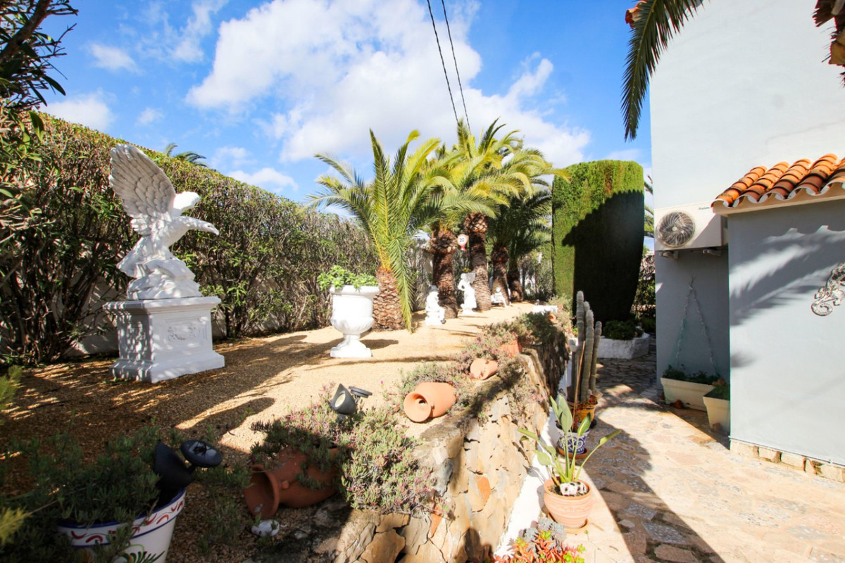 House – Detached Villa in Calpe