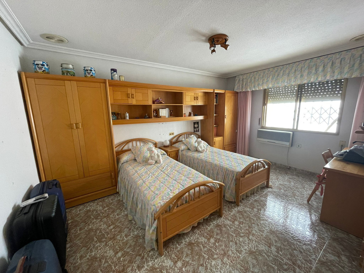 ShowFeedImage Apartment – Middle Floor Apartment in Torrevieja