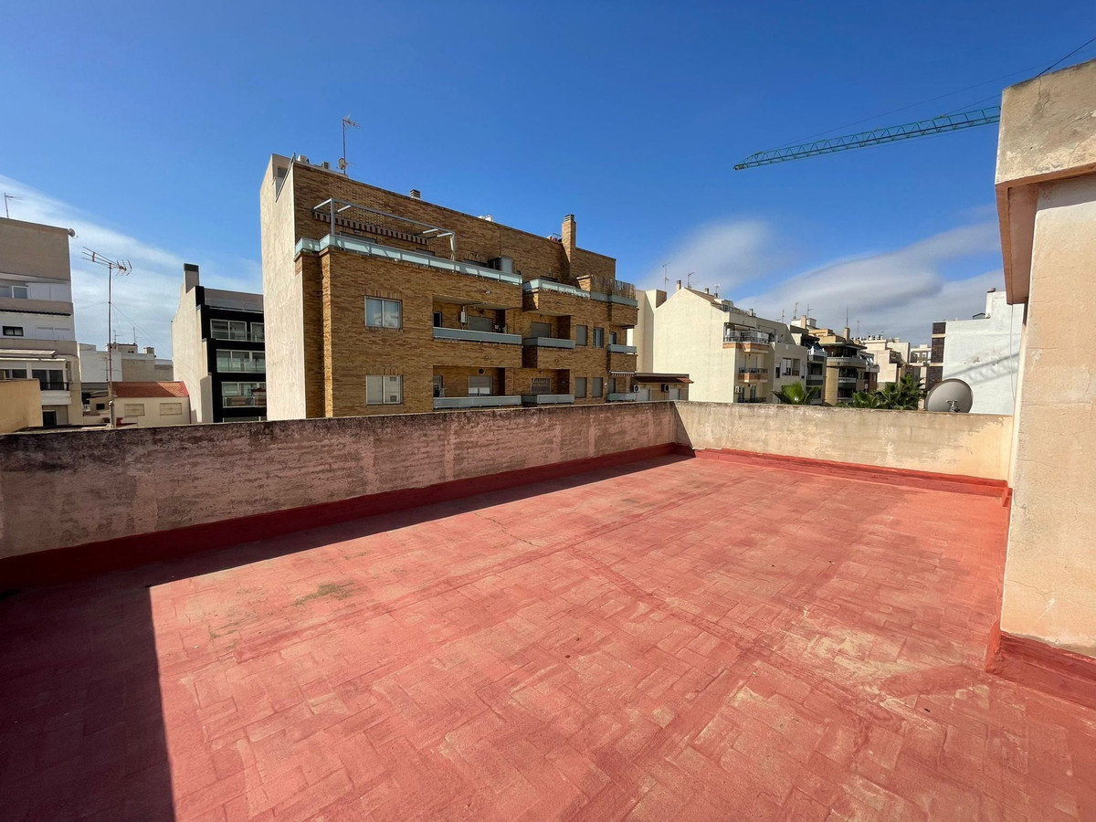 ShowFeedImage Apartment – Middle Floor Apartment in Torrevieja