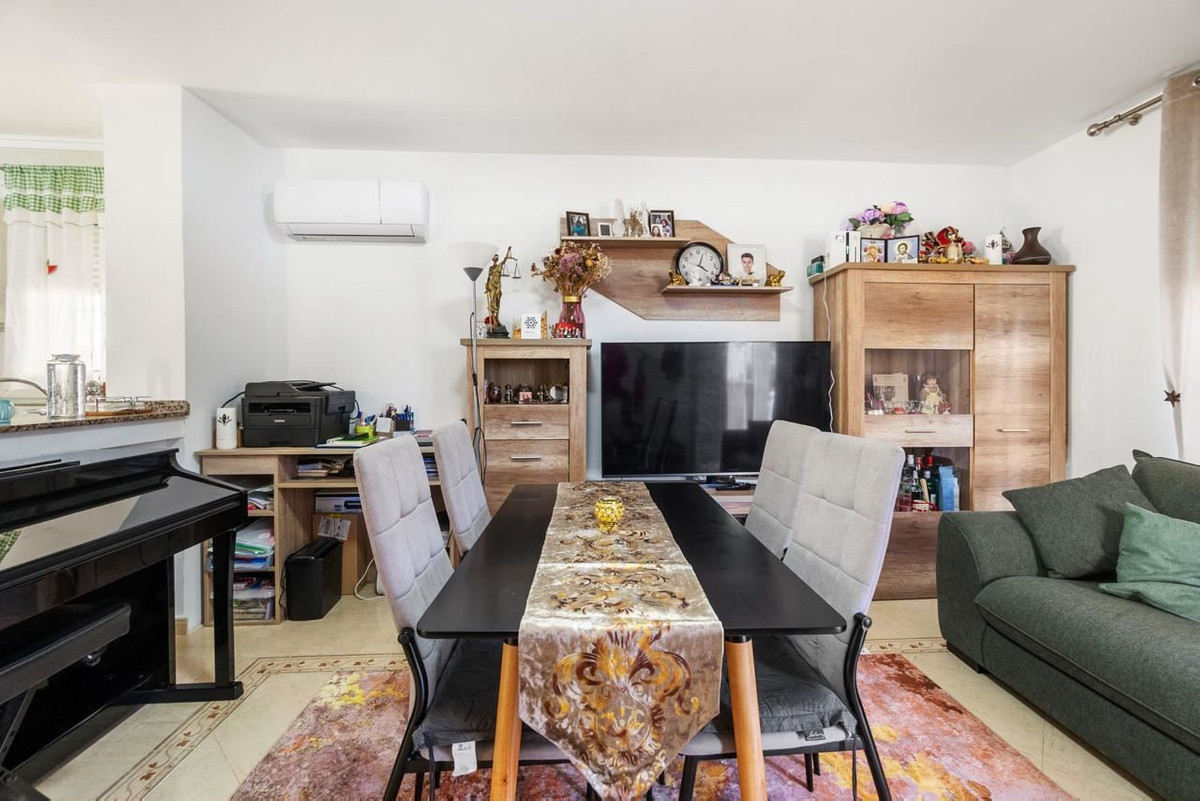 ShowFeedImage House – Detached Villa in Orihuela