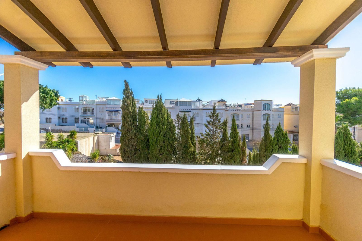 ShowFeedImage House – Detached Villa in Orihuela