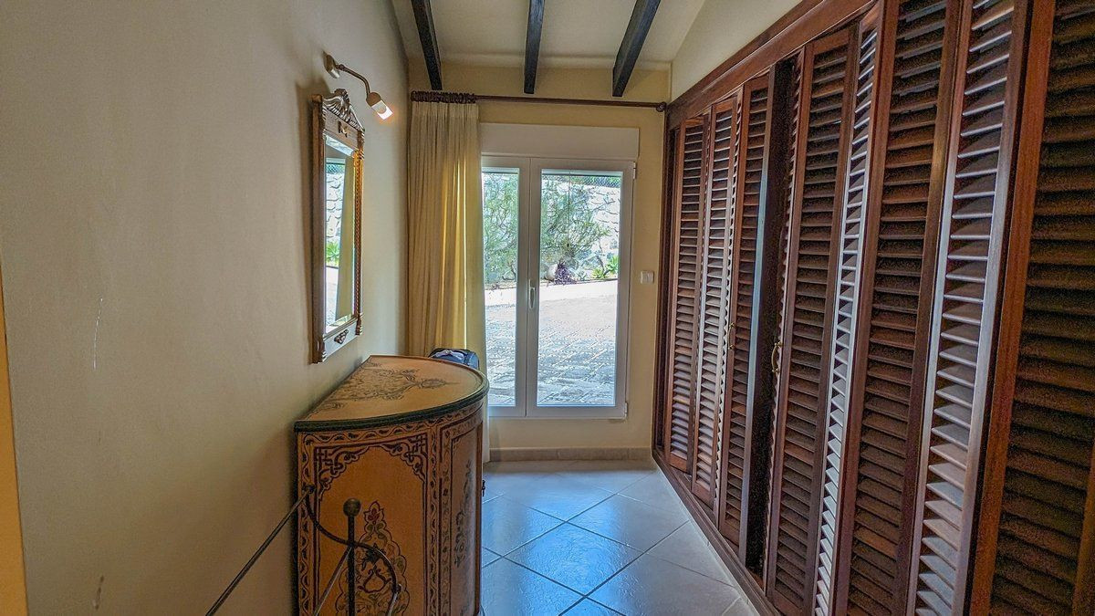House – Detached Villa in Altea