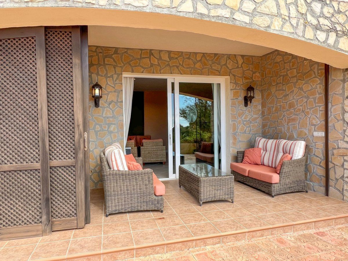 House – Detached Villa in Altea