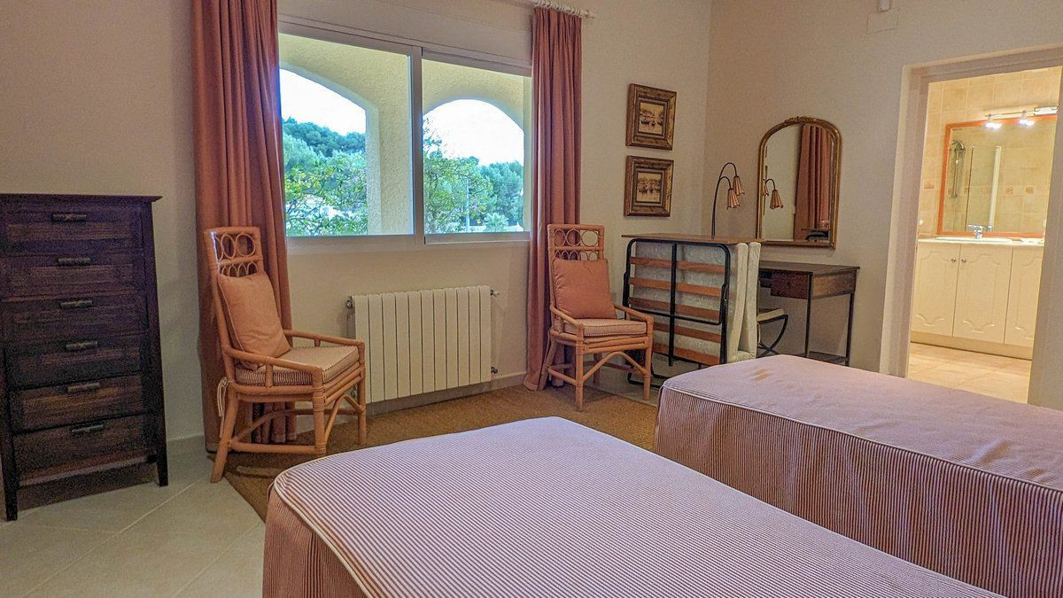House – Detached Villa in Altea