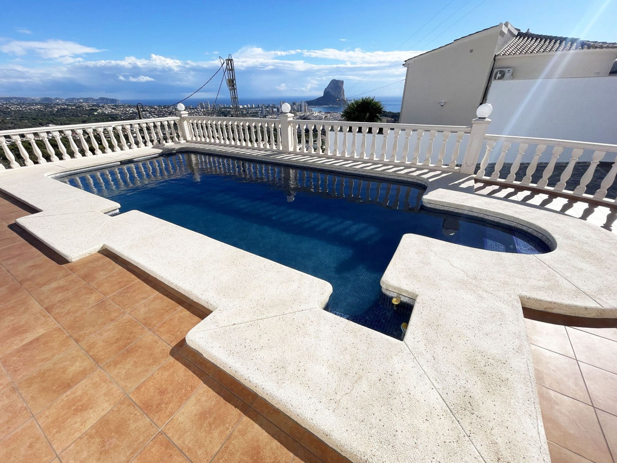 ShowFeedImage House – Detached Villa in Calpe