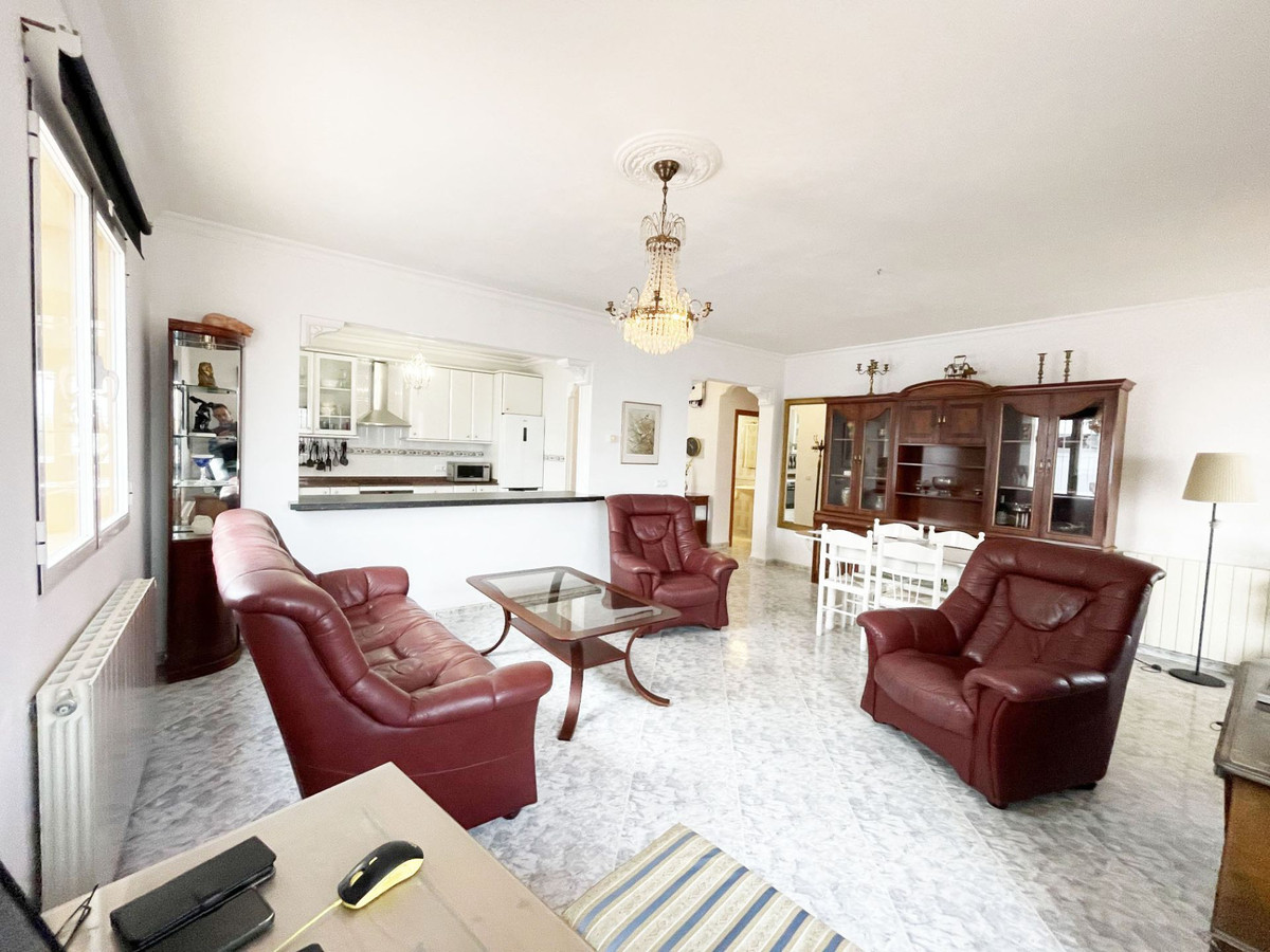 ShowFeedImage House – Detached Villa in Calpe