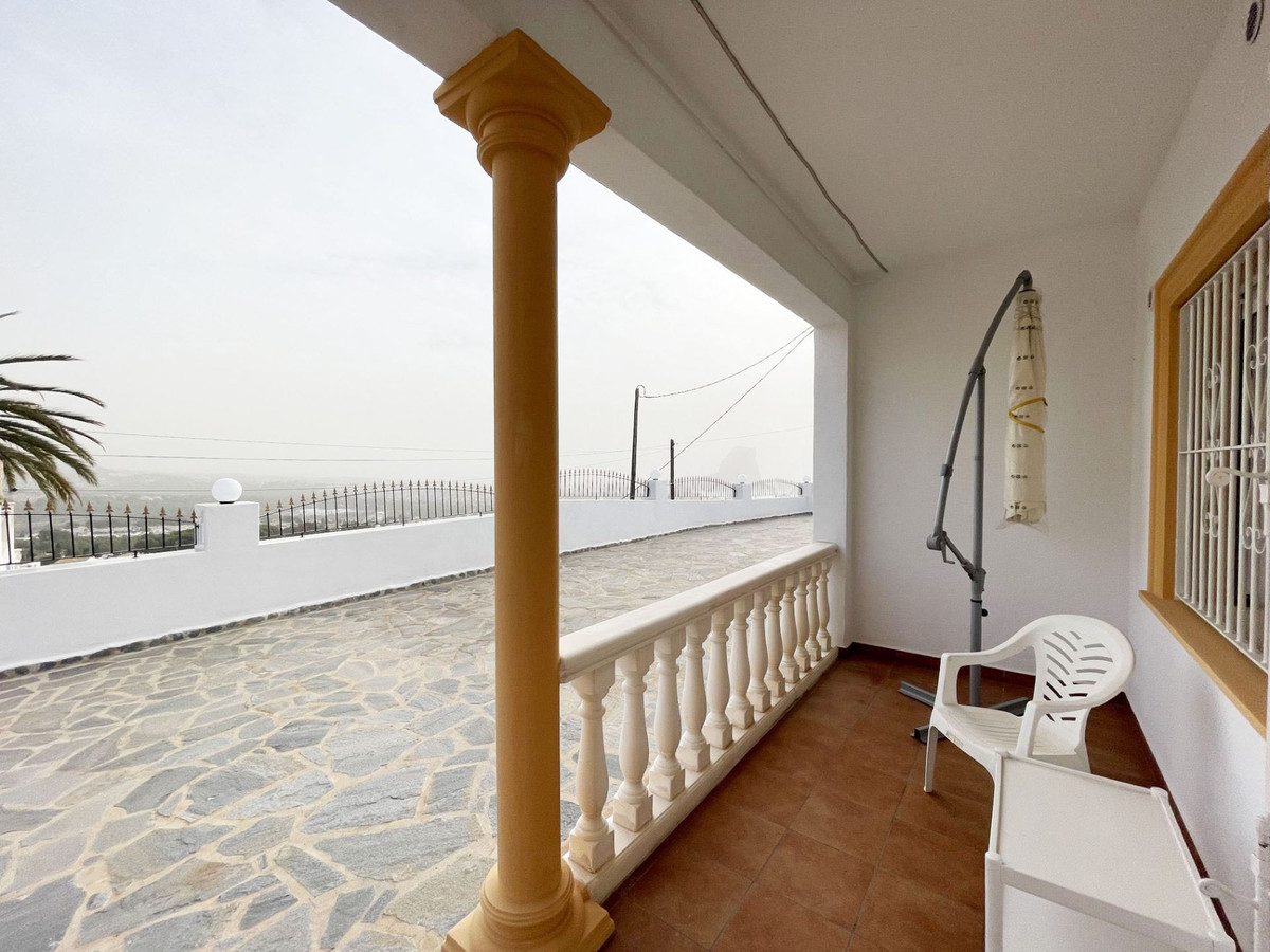 ShowFeedImage House – Detached Villa in Calpe