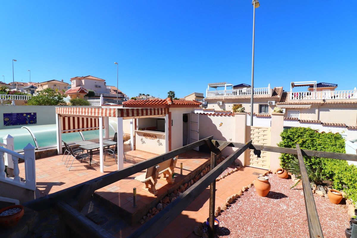 ShowFeedImage House – Detached Villa in Rojales