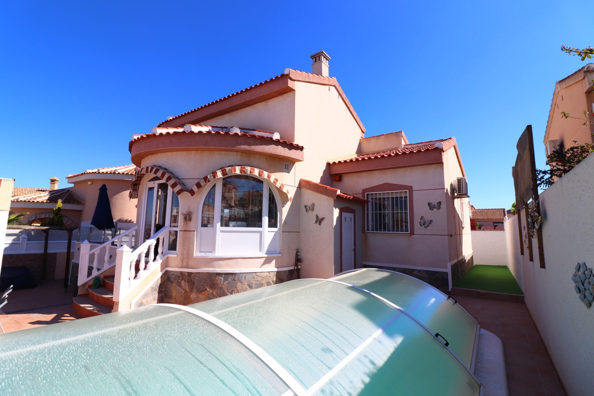 ShowFeedImage House – Detached Villa in Rojales