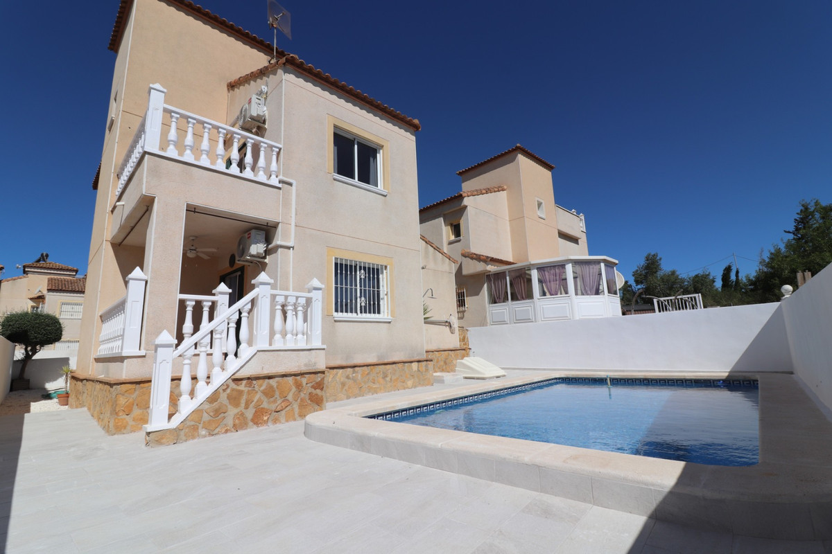 House – Detached Villa in San Miguel de Salinas