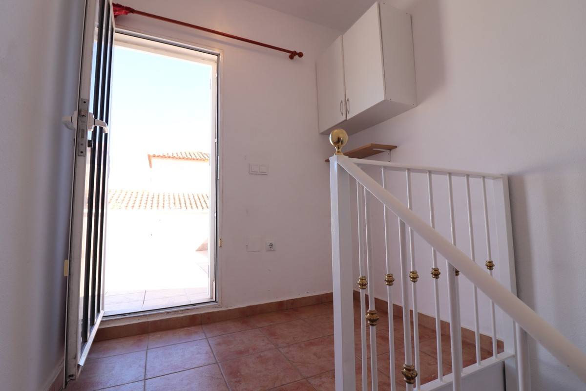 House – Detached Villa in San Miguel de Salinas