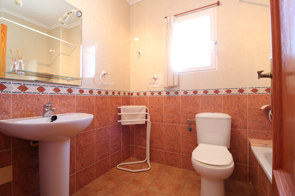 House – Detached Villa in San Miguel de Salinas