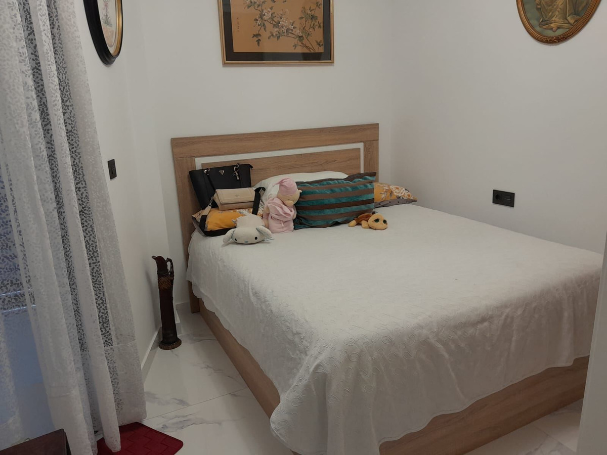 Apartment – Middle Floor Apartment in Torrevieja
