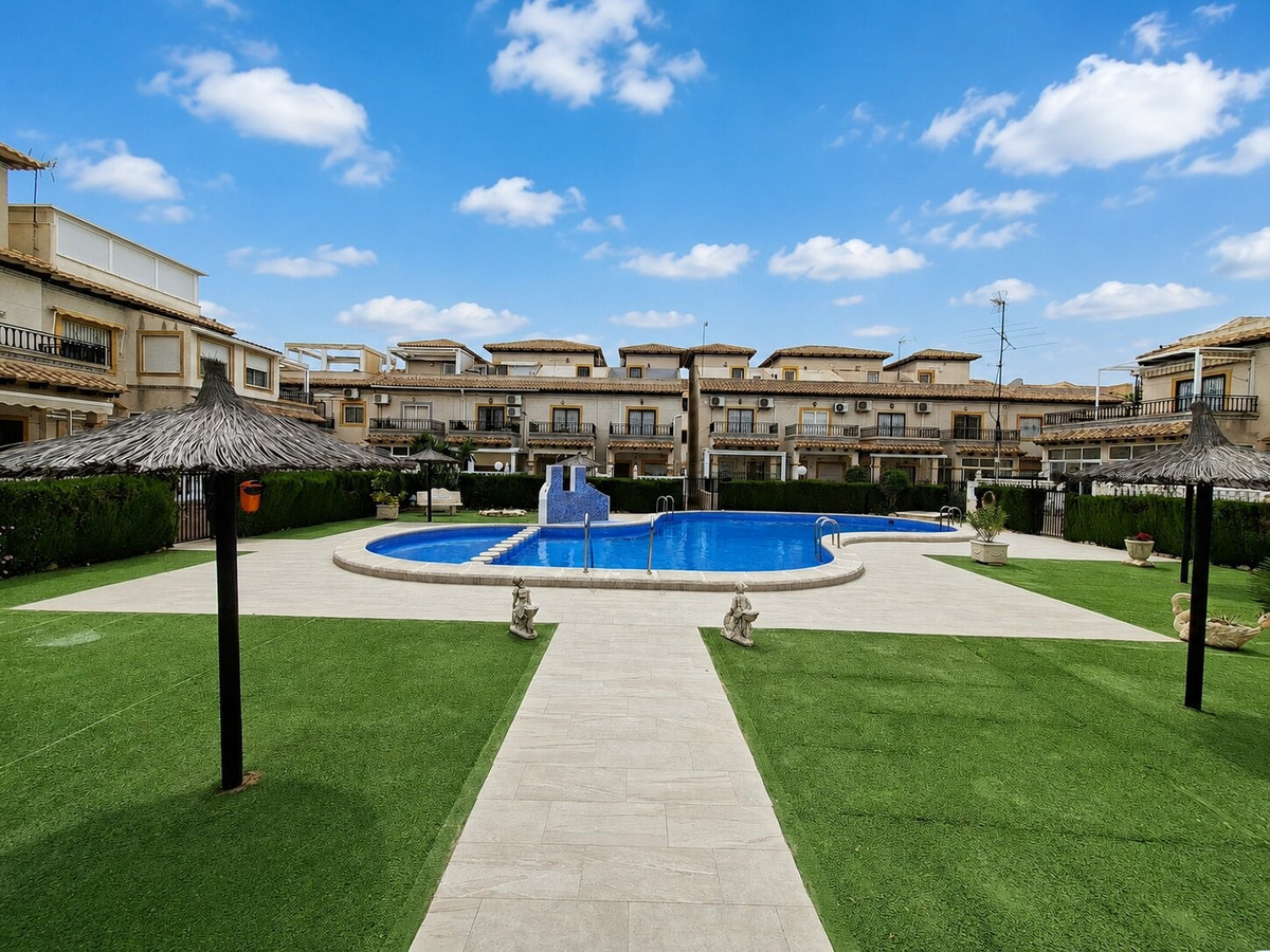 Apartment – Top Floor Apartment in Orihuela