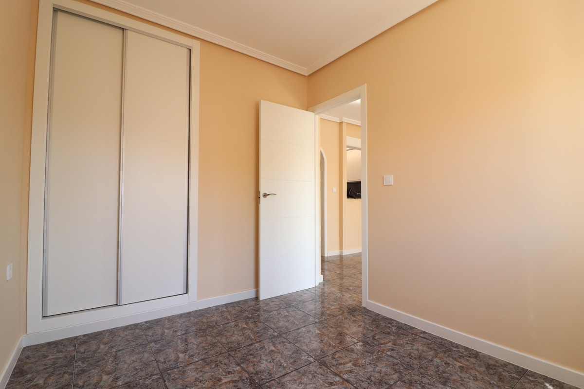 Apartment – Top Floor Apartment in Orihuela