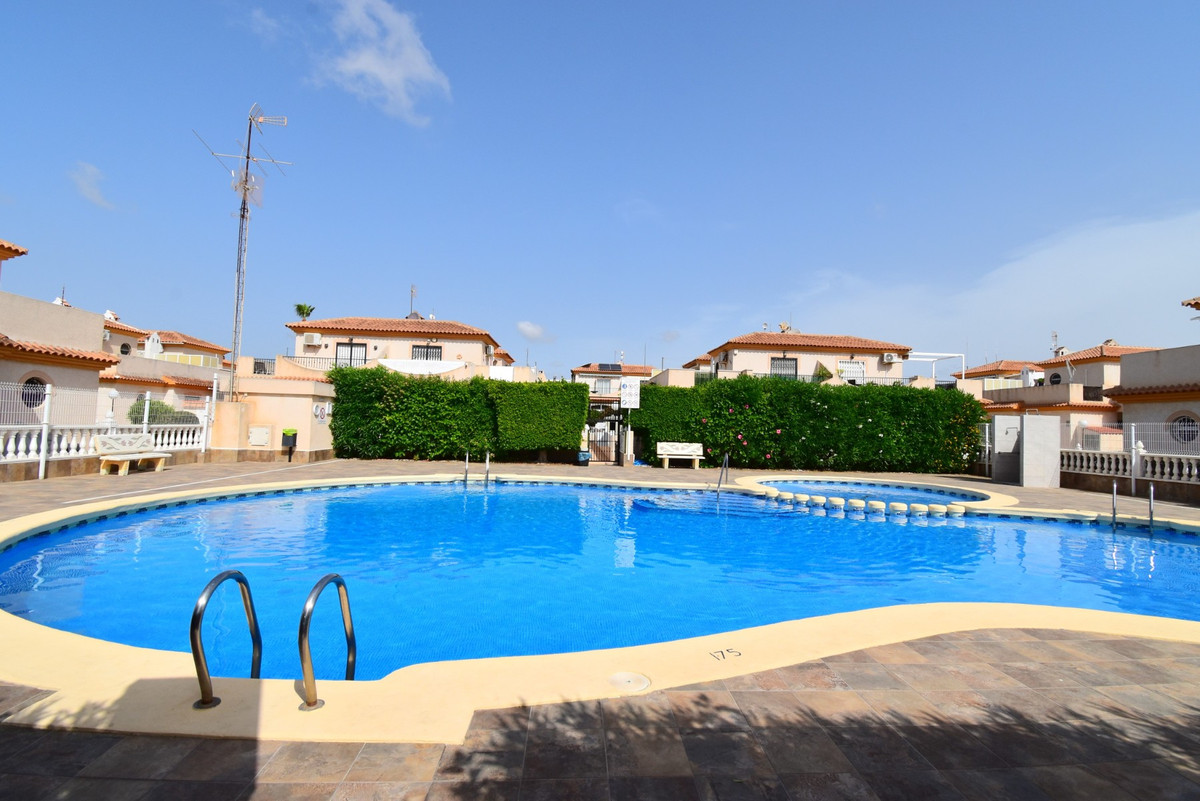 ShowFeedImage House – Quad in Orihuela