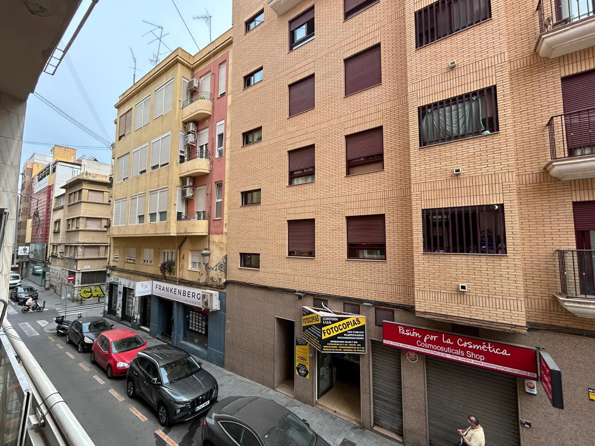 Apartment – Ground Floor Apartment in Alicante City