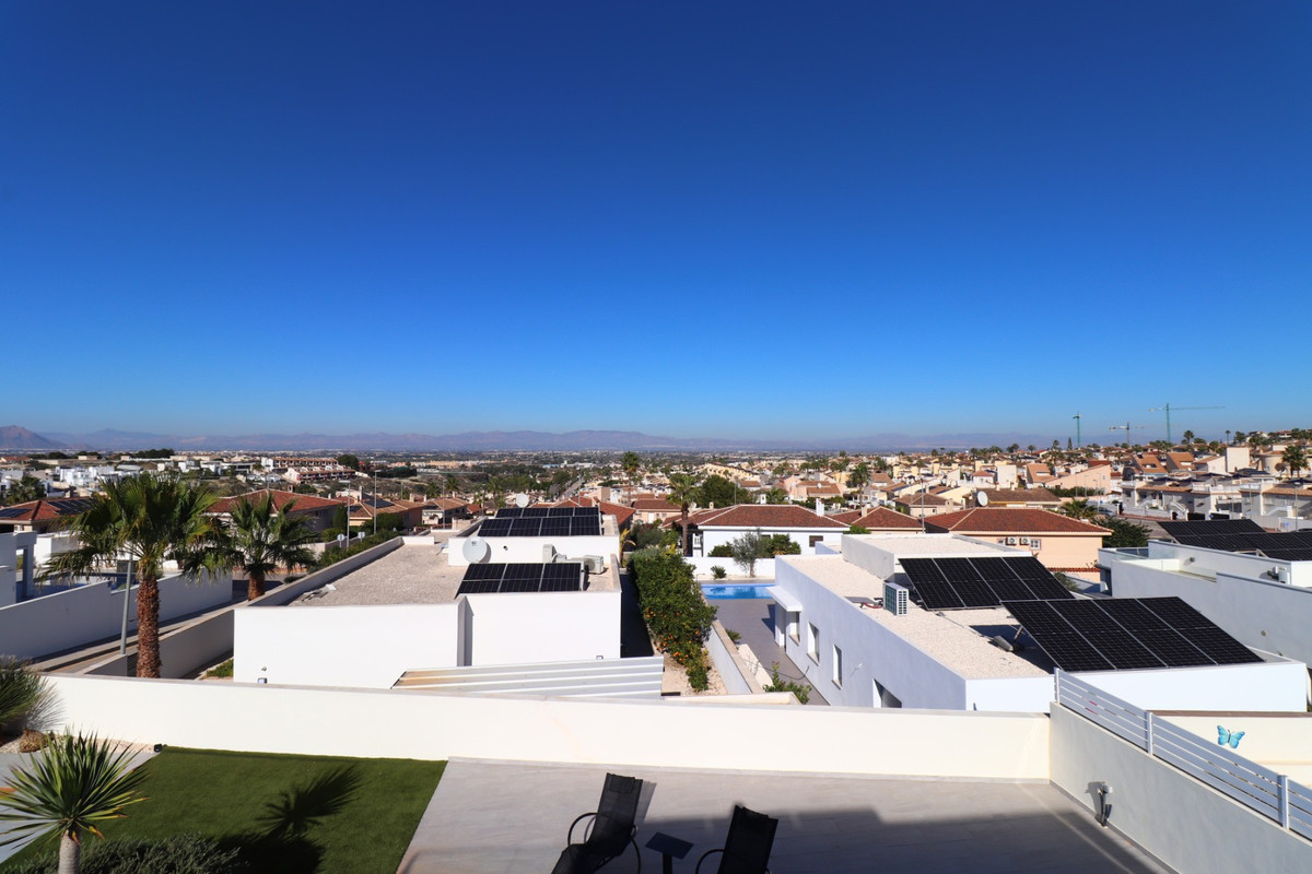 ShowFeedImage House – Detached Villa in Rojales