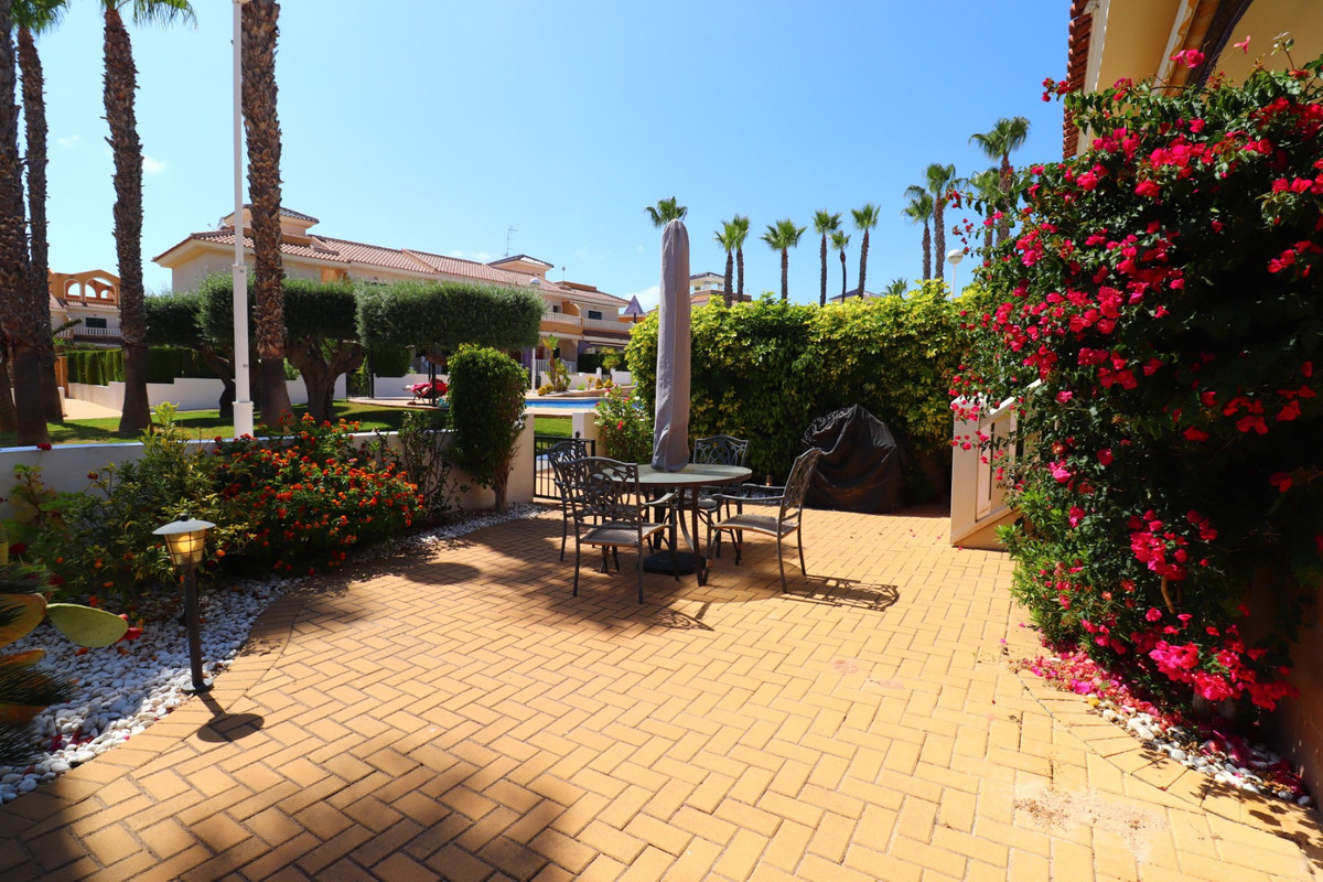 ShowFeedImage House – Townhouse in Rojales